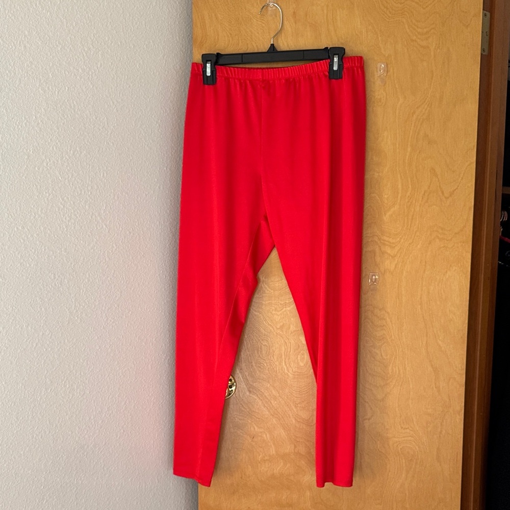 Vibrant Red Hot Topic Leggings in EUC
